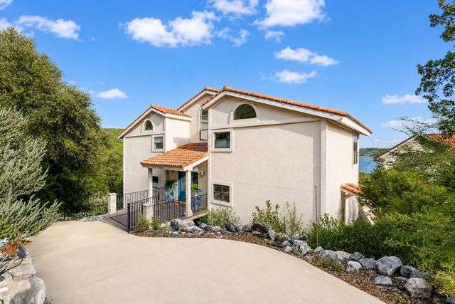 13805 Skyline DR, Austin, TX 78732