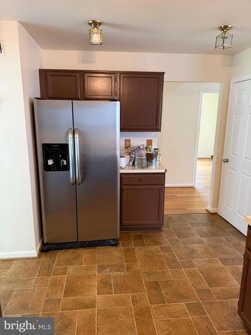 10600 WELLINGTON ST, Fredericksburg, VA 22407