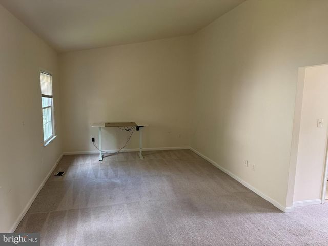 10600 WELLINGTON ST, Fredericksburg, VA 22407