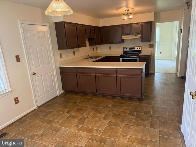 10600 WELLINGTON ST, Fredericksburg, VA 22407