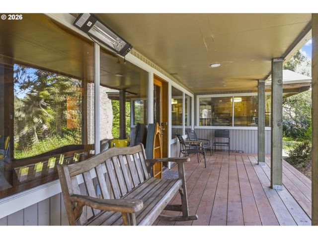 83553 JENSEN Ln, Florence, OR 97439