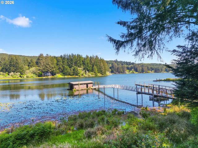 83553 JENSEN Ln, Florence, OR 97439