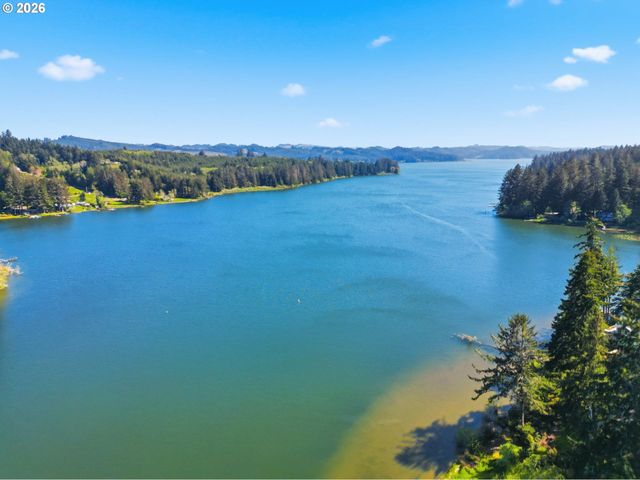 83553 JENSEN Ln, Florence, OR 97439