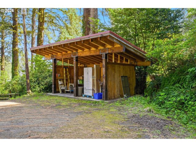 83553 JENSEN Ln, Florence, OR 97439