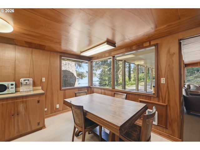 83553 JENSEN Ln, Florence, OR 97439