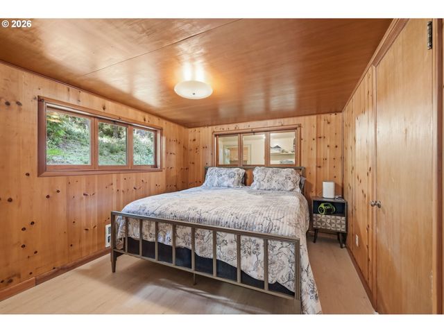 83553 JENSEN Ln, Florence, OR 97439