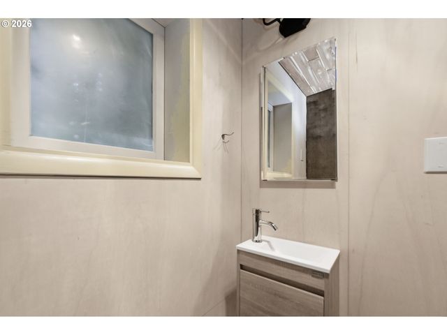 83553 JENSEN Ln, Florence, OR 97439