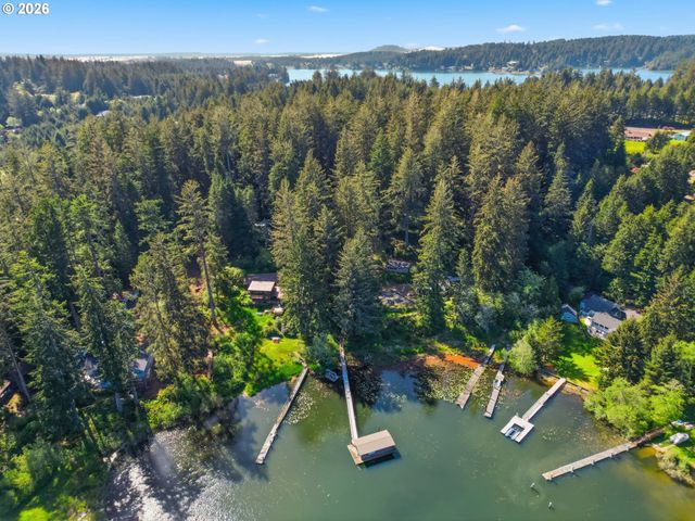 83553 JENSEN Ln, Florence, OR 97439