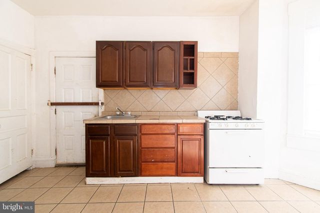 1615 GWYNNS FALLS PKWY, Baltimore, MD 21217