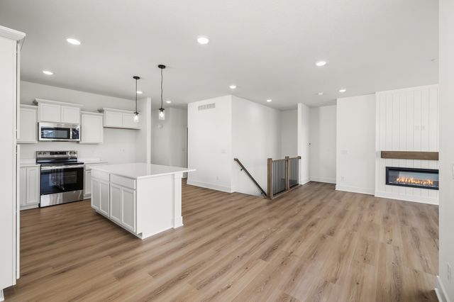 1018 Shady Lane Drive, Norwalk, IA 50211