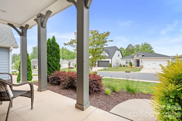6164 Pier Drive, Denver, NC 28037