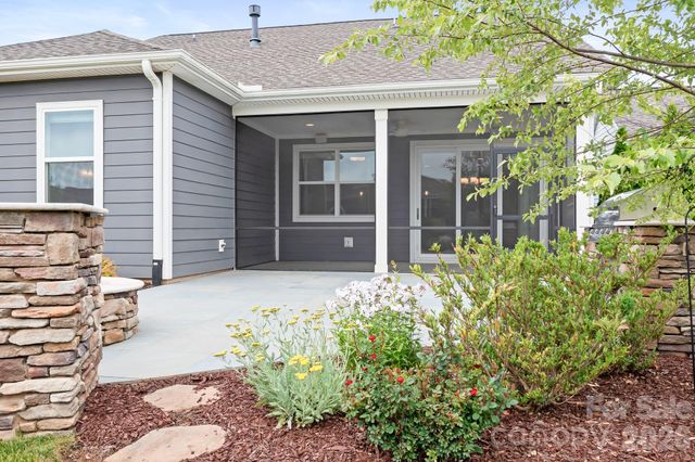 6164 Pier Drive, Denver, NC 28037