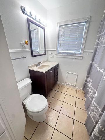 3610 29th Street, Lubbock, TX 79410