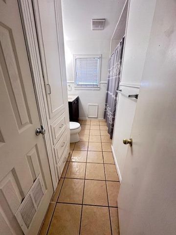 3610 29th Street, Lubbock, TX 79410