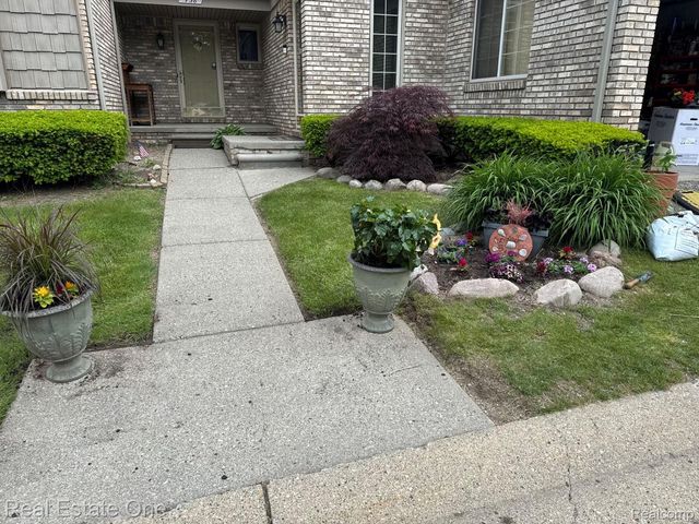 778 S Milford Road, Milford Village, MI 48381