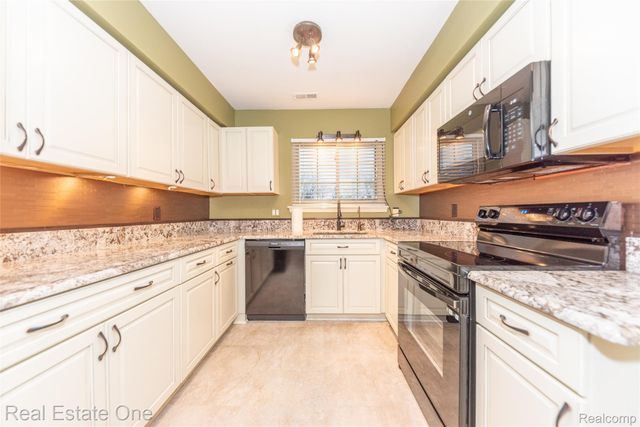 778 S Milford Road, Milford Village, MI 48381