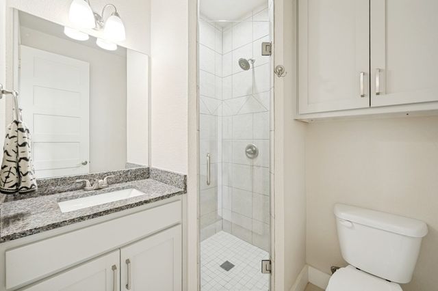 551 Chandler Court, Pilot Point, TX 76258