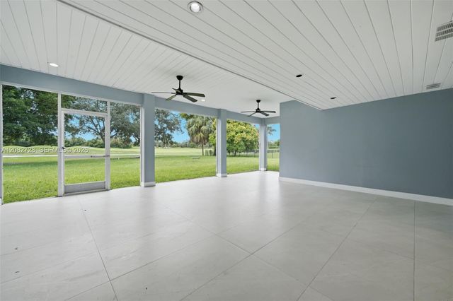 6700 E Tropical Way, Plantation, FL 33317