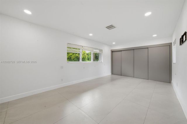 6700 E Tropical Way, Plantation, FL 33317