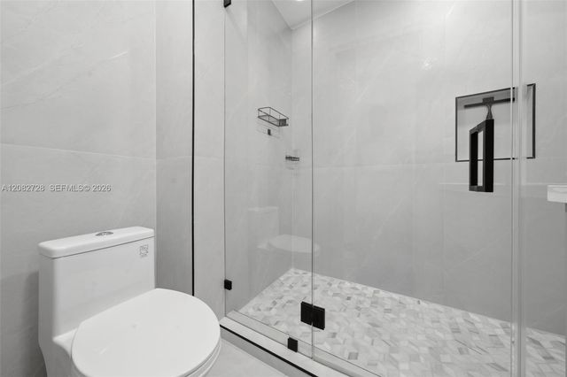 6700 E Tropical Way, Plantation, FL 33317