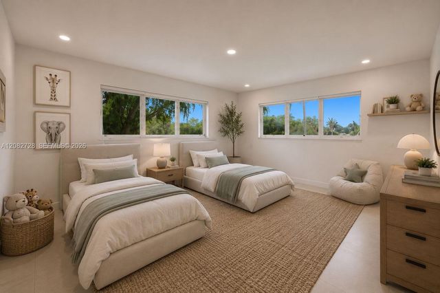 6700 E Tropical Way, Plantation, FL 33317