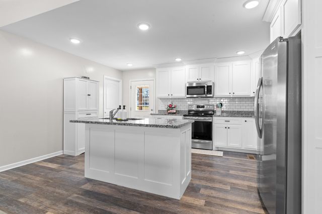 2023 Coleman Rd, Cornersville, TN 37047