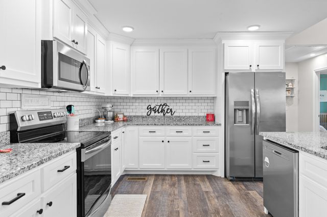 2023 Coleman Rd, Cornersville, TN 37047