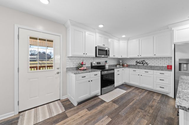 2023 Coleman Rd, Cornersville, TN 37047