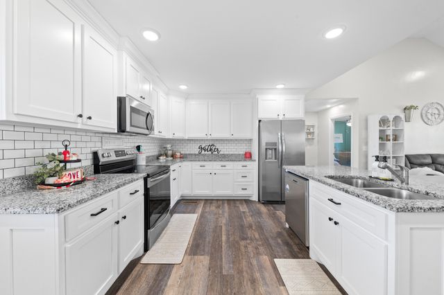 2023 Coleman Rd, Cornersville, TN 37047