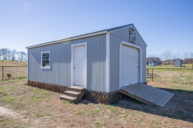 2023 Coleman Rd, Cornersville, TN 37047