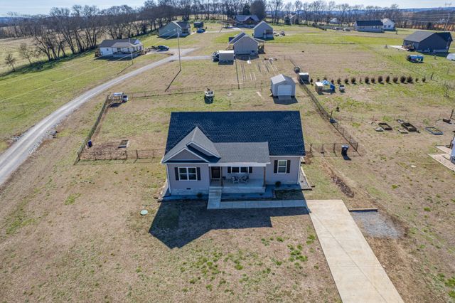 2023 Coleman Rd, Cornersville, TN 37047
