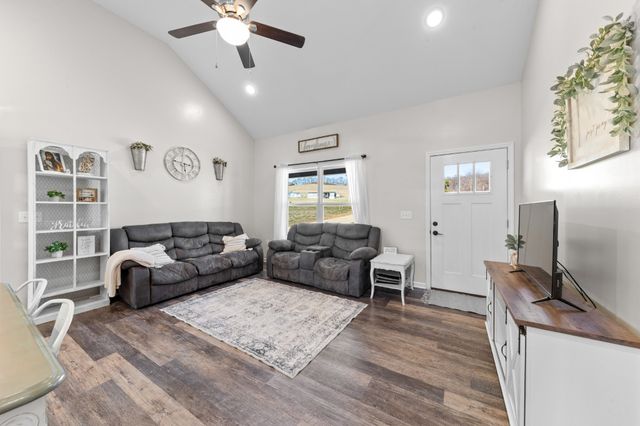 2023 Coleman Rd, Cornersville, TN 37047