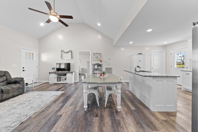 2023 Coleman Rd, Cornersville, TN 37047