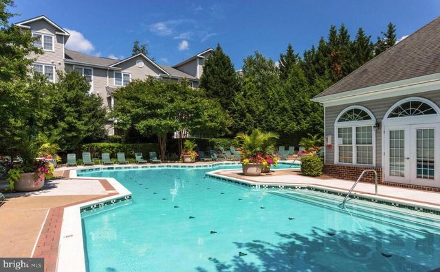 12804 FAIR BRIAR LN, Fairfax, VA 22033