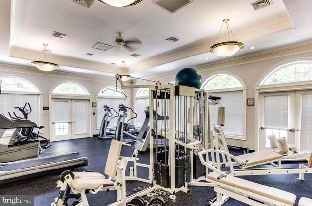 12804 FAIR BRIAR LN, Fairfax, VA 22033