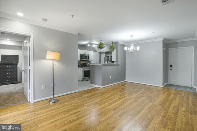 12804 FAIR BRIAR LN, Fairfax, VA 22033