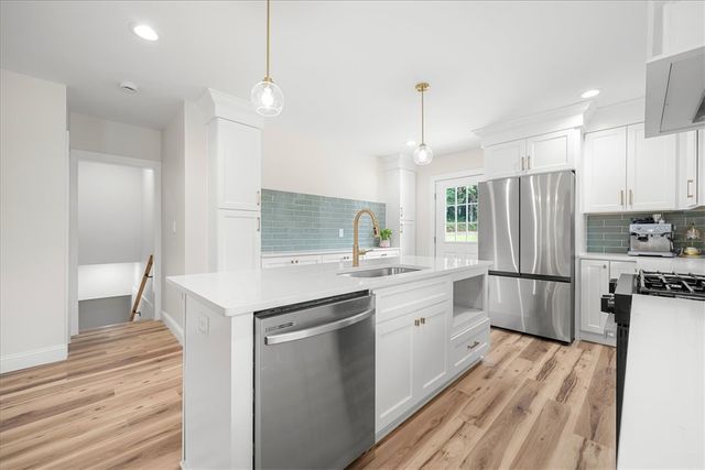 205 N Chestnut Street, Seneca, SC 29678