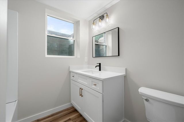 205 N Chestnut Street, Seneca, SC 29678