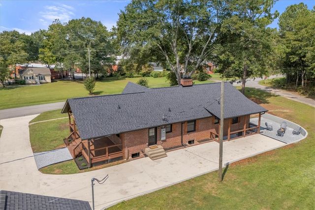 205 N Chestnut Street, Seneca, SC 29678