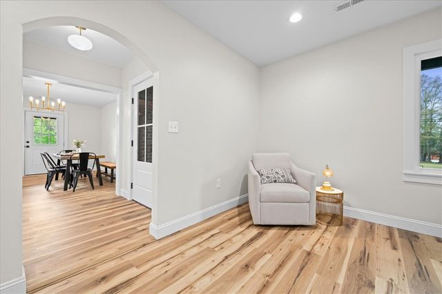 205 N Chestnut Street, Seneca, SC 29678