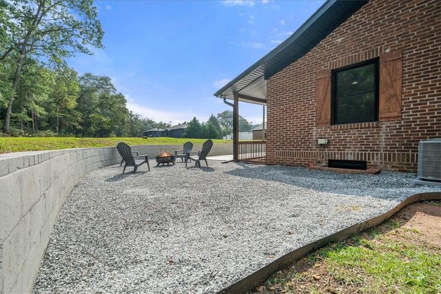 205 N Chestnut Street, Seneca, SC 29678