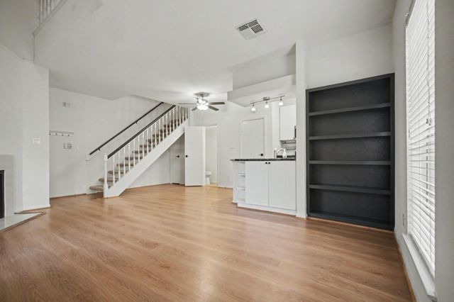 7575 Cambridge Street 3305, Houston, TX 77054