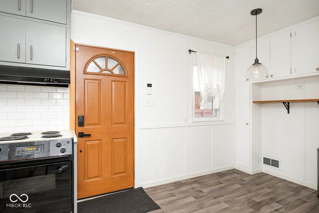 4119 Brookville Road, Indianapolis, IN 46201