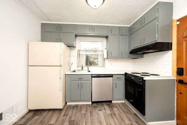 4119 Brookville Road, Indianapolis, IN 46201