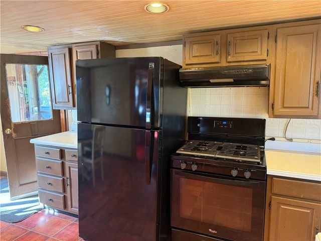 7193 Court Road, Covington, NY 14525