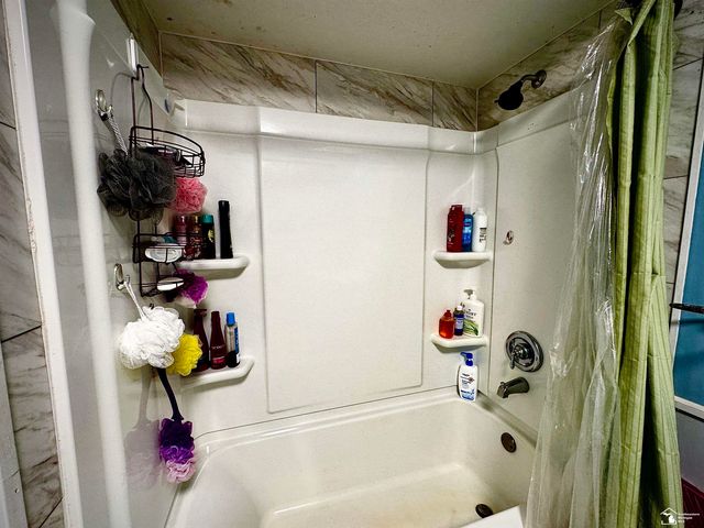 9115 Summerfield Road, Temperance, MI 48182