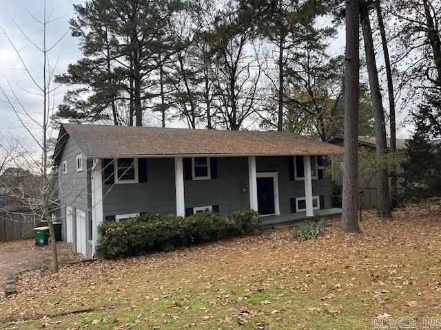 23 Crownpoint Rd, Little Rock, AR 72227