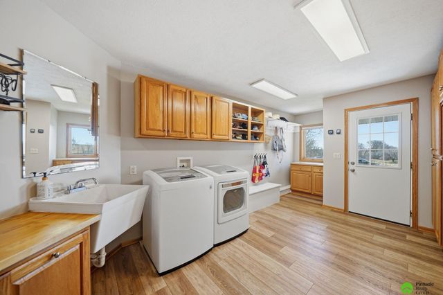 17879 S 68th Street, Hickman, NE 68372