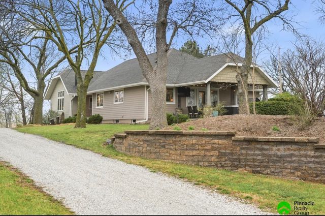 17879 S 68th Street, Hickman, NE 68372