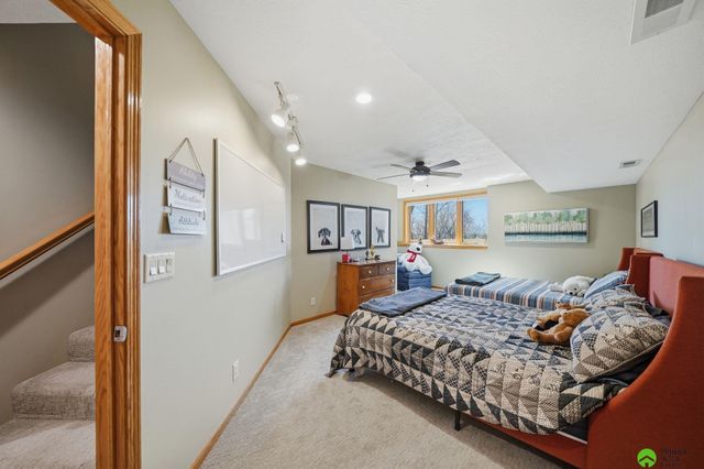 17879 S 68th Street, Hickman, NE 68372